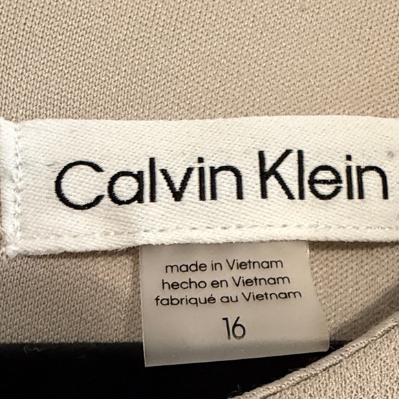 NWOT Calvin Klein Women's Jumpsuit - Picture 2 of 7